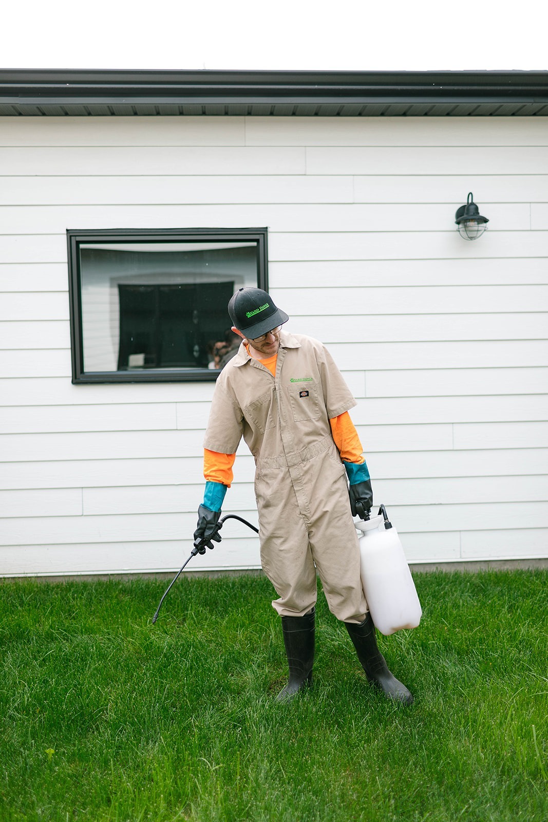 Professional Weed Control in Medicine Hat